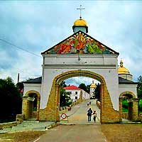 тур на вихідні в Карпати з екскурсіями, Гошів, монастир