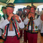 Гуцульская забава в зимнем туре в Карпаты.