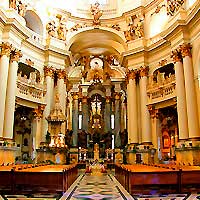 В турі по Львову-оздоблення Домініканського собору, Львів