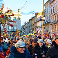 Рождественское шествие во Львове, парад звезд