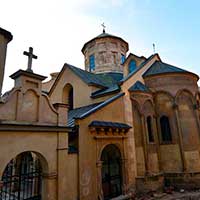 Старовинна вірменська церква в турі до Львова на 5 днів